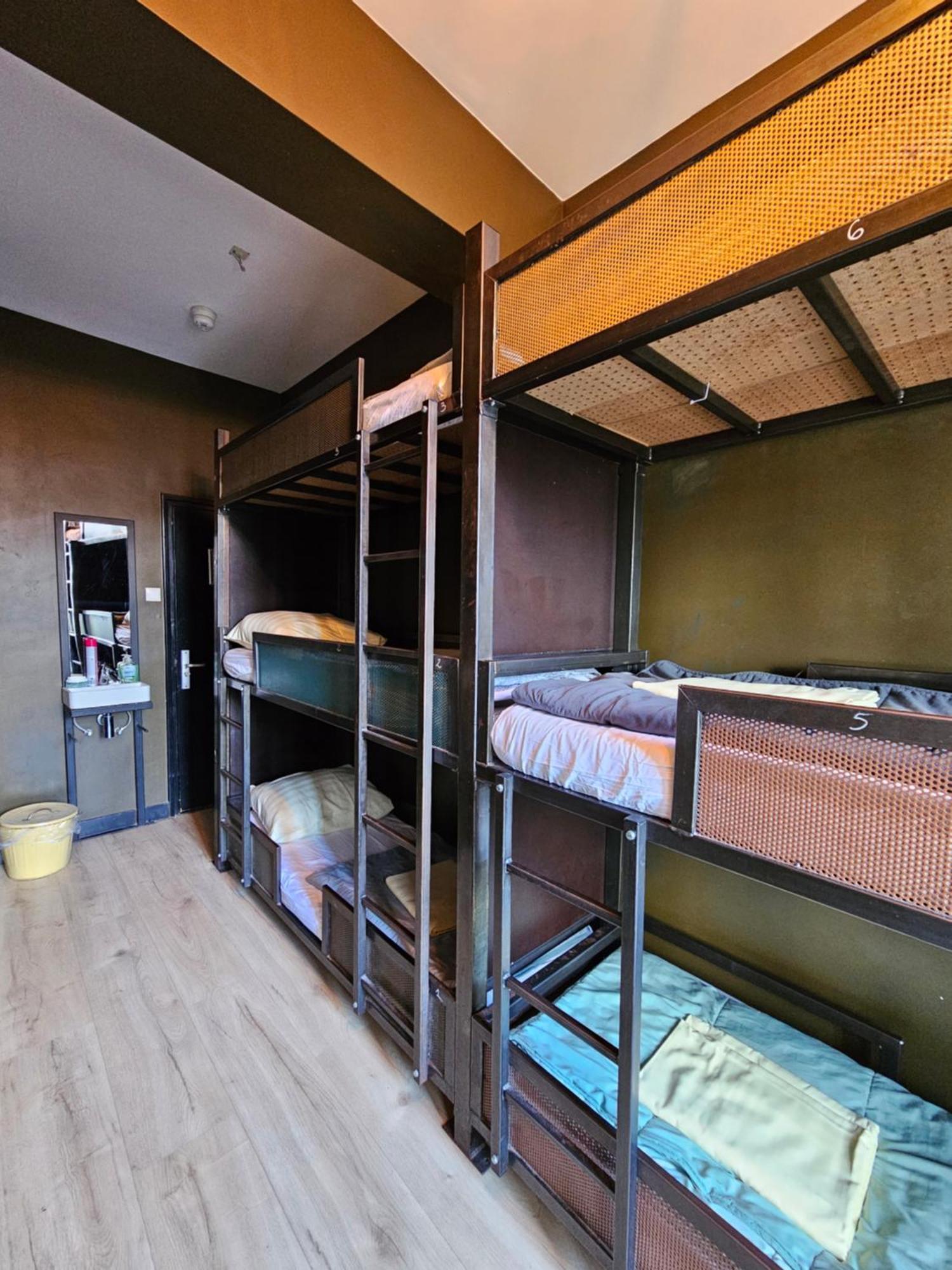 Amsterdam Hostel Orfeo Екстериор снимка